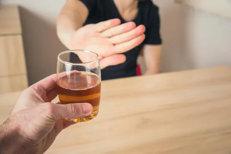 Inyecciones alcohólicas Łódź – ventajas y desventajas del tratamiento del alcoholismo.