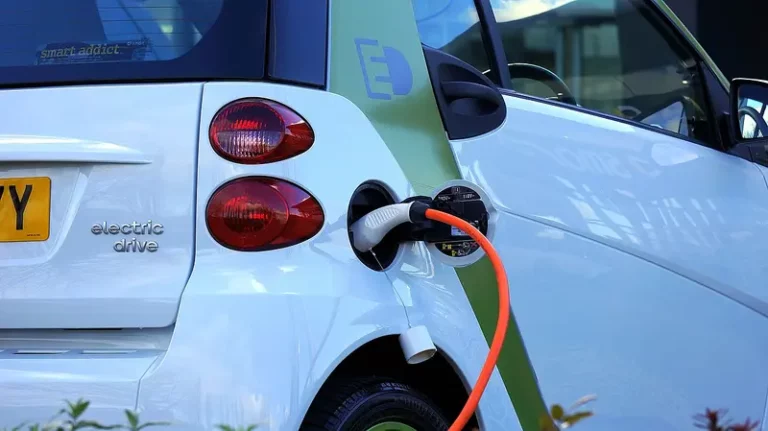 ¿Son los vehículos eléctricos mejores para el medio ambiente?